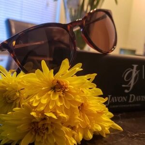 Javon Davis Luxury Eyewear NWOT